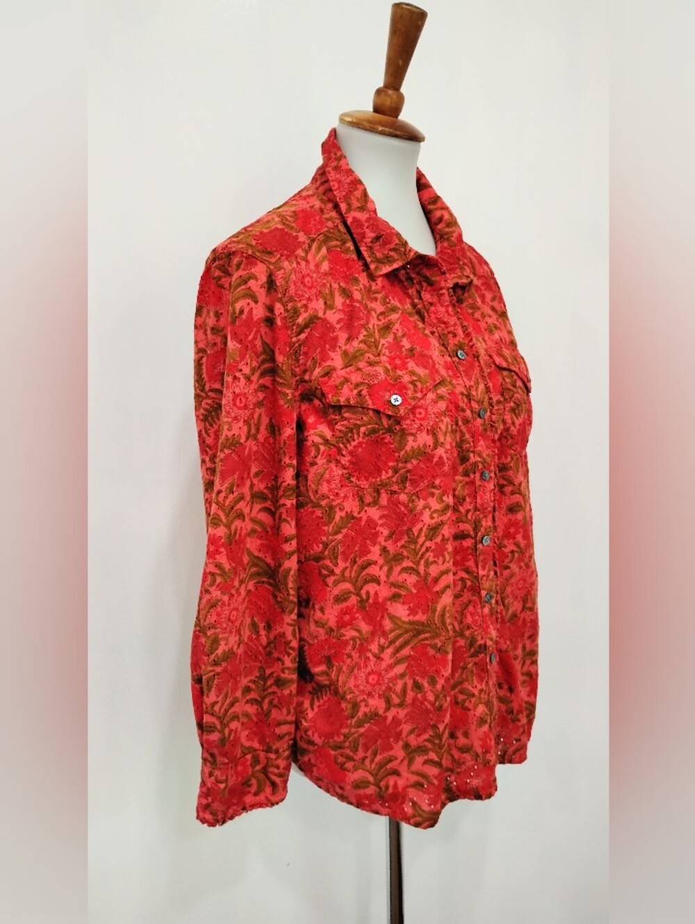 SUNDANCE EYELET LACE BLOUSE - Picture 9 of 9